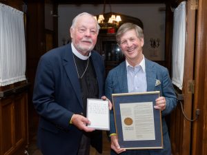 Michael Schulenberg ’63, left, and Daniel Korengold ’73, P’09, ’12, ’14, ’18.