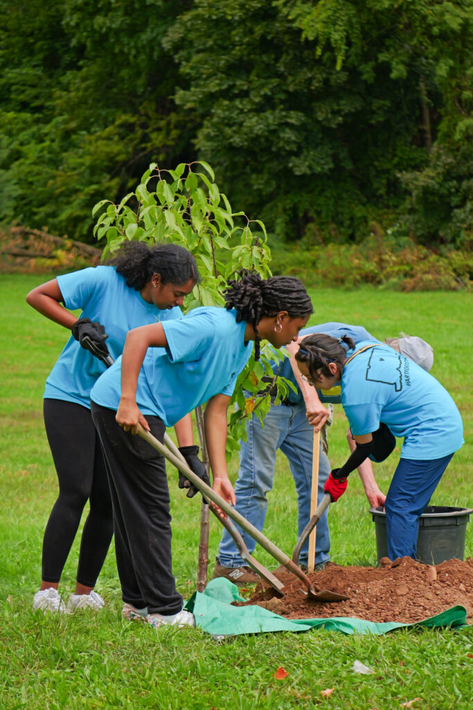 Pierce Rutledge Celebrating 25 Years of Do-It Day - Center for Hartford Engagement and ...