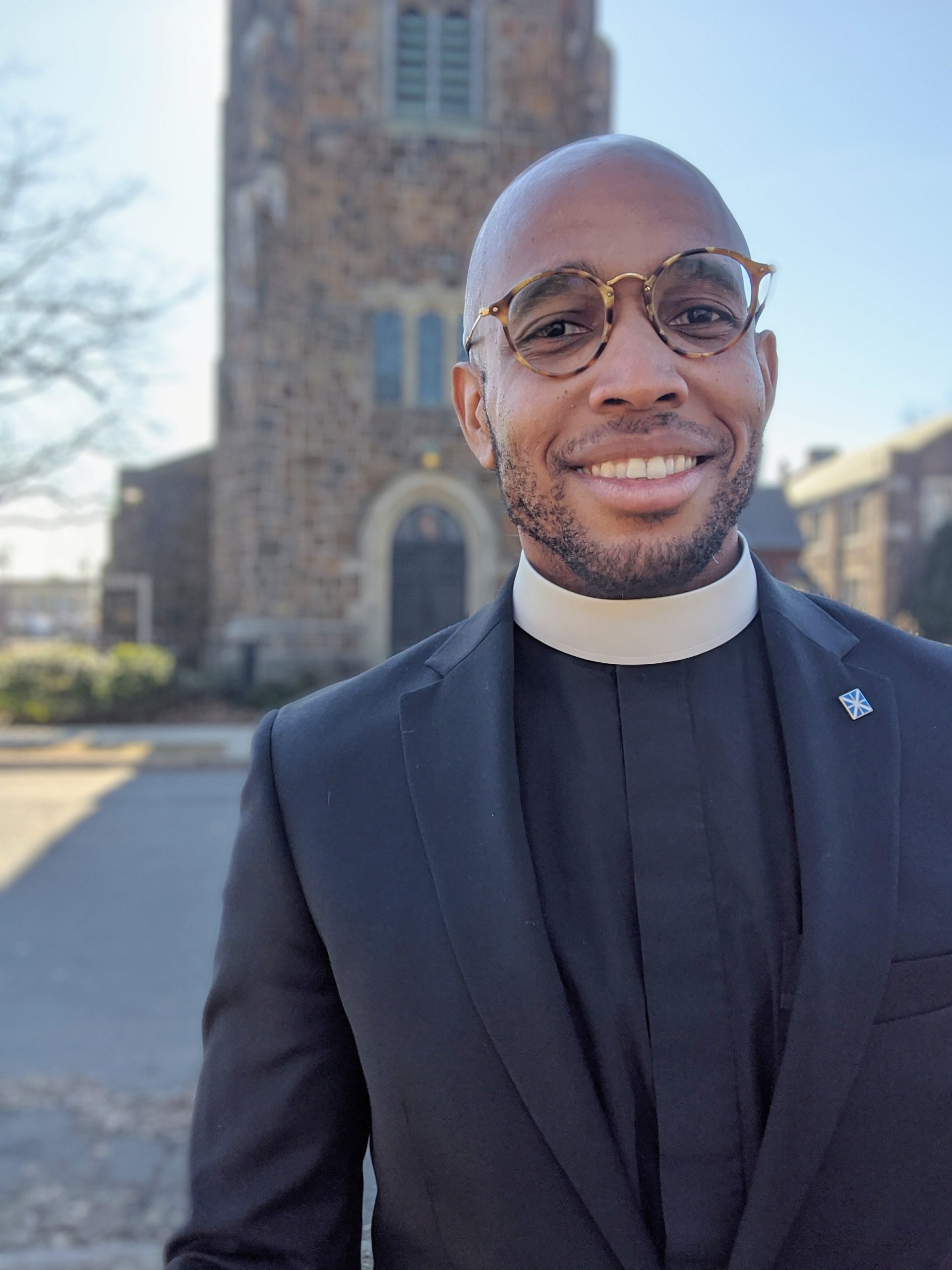 Rev Marcus Cosby - xnk07w9