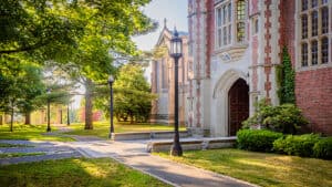 Downes Memorial Hall in summer