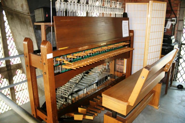 Outdoor Carillon Concert Series Welcomes Visitors to Main Quad